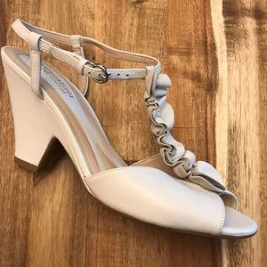 Naturalizer White Leather Wedge Heel Sandals.